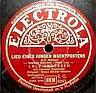 Ihr 1939 fr die ELECTROLA aufgenommenes Lied eines jungen Wachtpostens (Norbert Schultze / Hans Leip) erwies sich zunchst als Ladenhter.